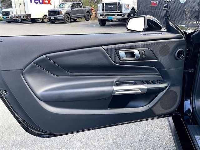 Used 2025 Ford Mustang Premium RWD image 18