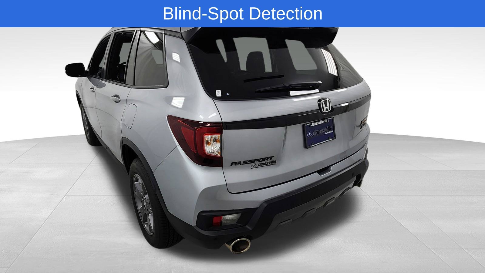 Used 2024 Honda Passport TrailSport image 5