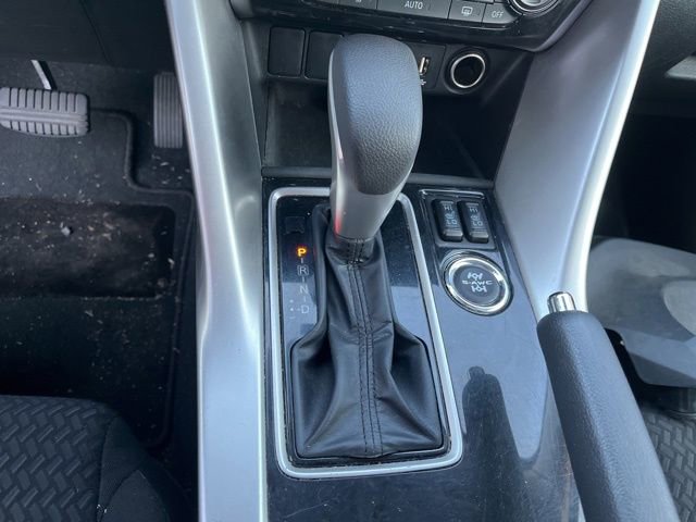 Used 2024 Mitsubishi Eclipse Cross LE image 16