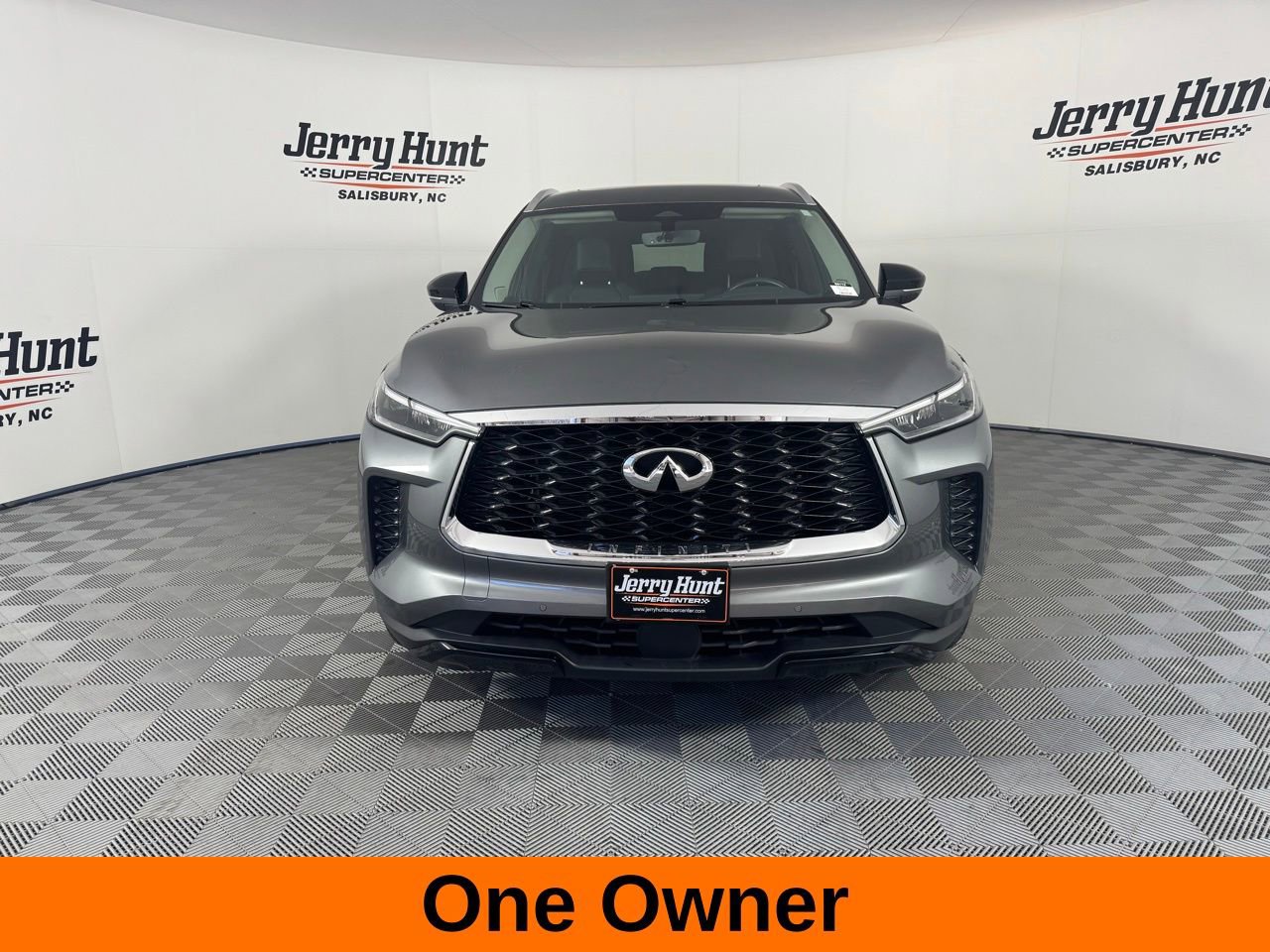 Used 2023 INFINITI QX60 Luxe w/ Performance Audio Package image 5