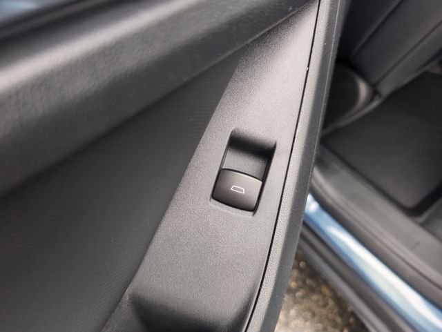 New 2026 Chevrolet Equinox LT w/ Convenience Package II image 11