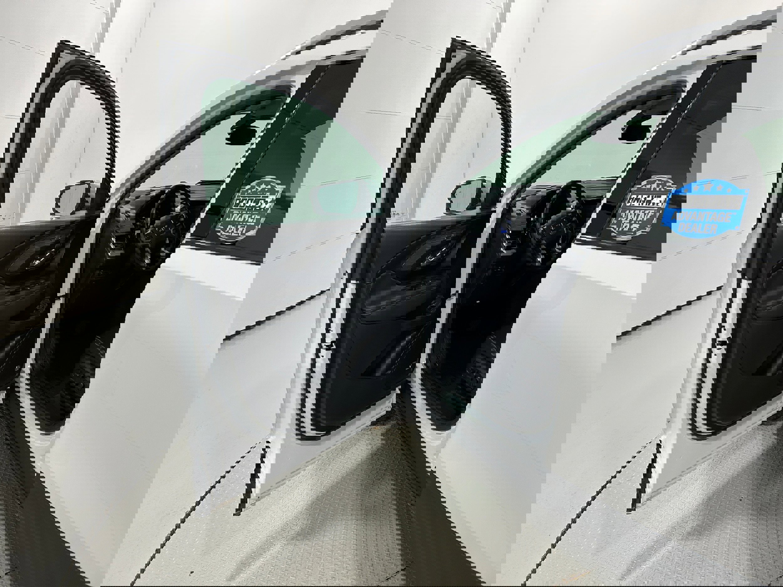 Used 2022 GMC Terrain SLT w/ Infotainment Package II image 23