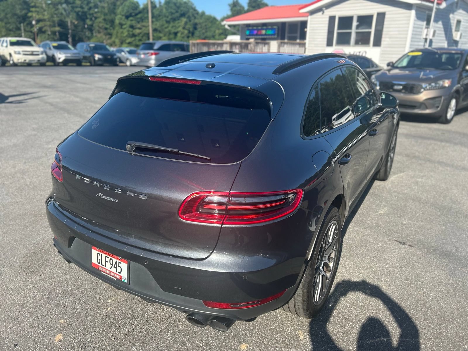 Used 2018 Porsche Macan Sport Edition AWD/4WD image 11