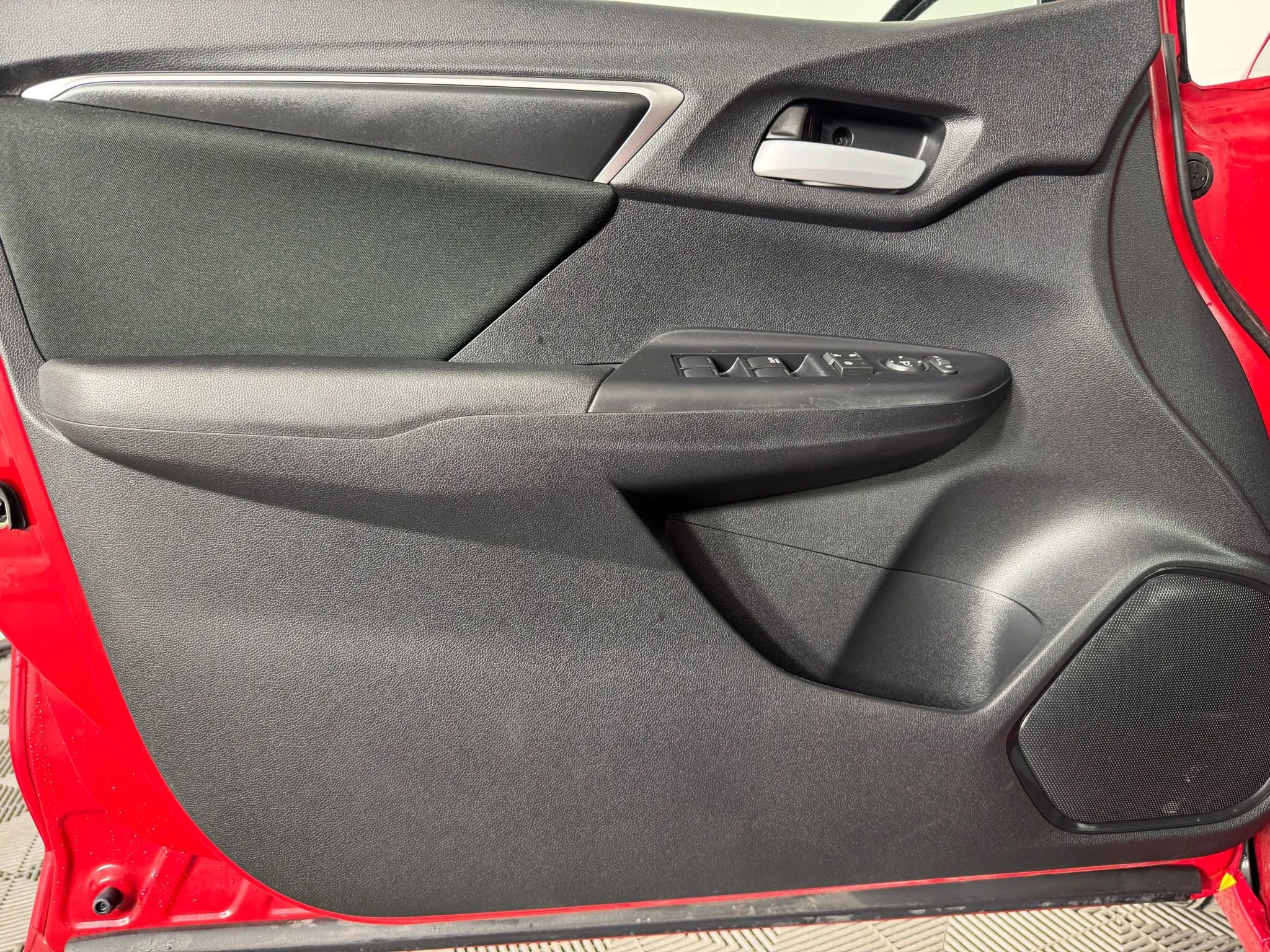 Used 2019 Honda Fit LX image 34