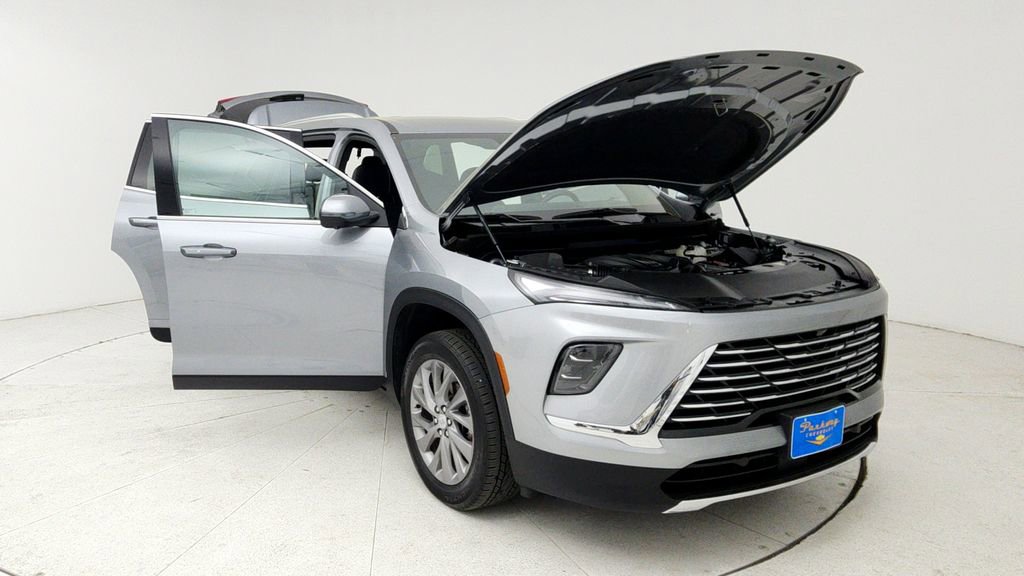 Certified 2025 Buick Enclave Preferred image 10