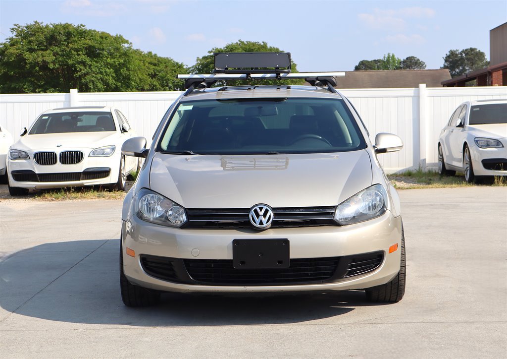 Used 2012 Volkswagen Jetta TDI FWD image 2