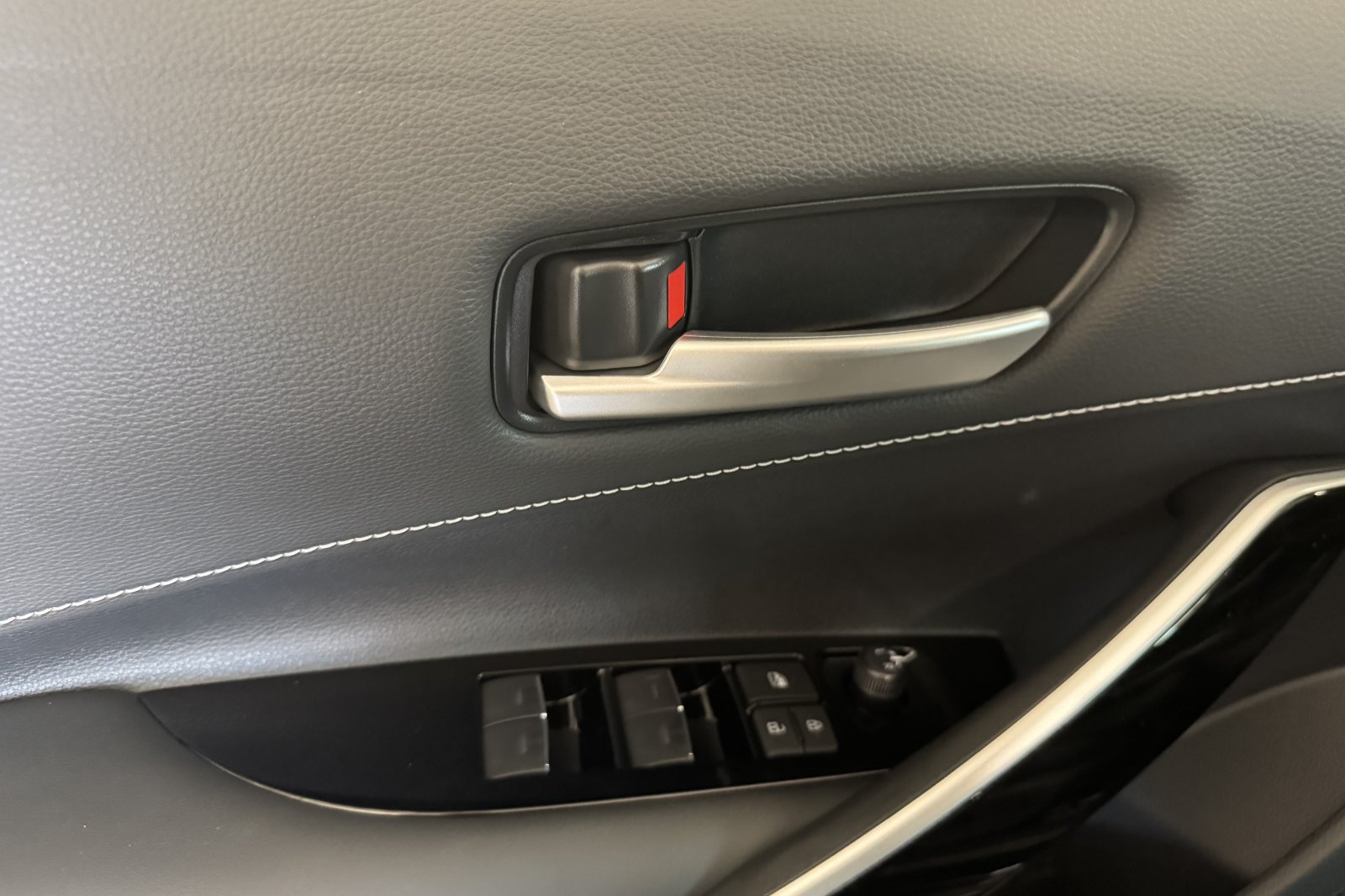 New 2027 Toyota Corolla XSE FWD image 11