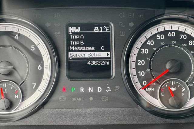 Used 2024 RAM 1500 Classic SLT image 27