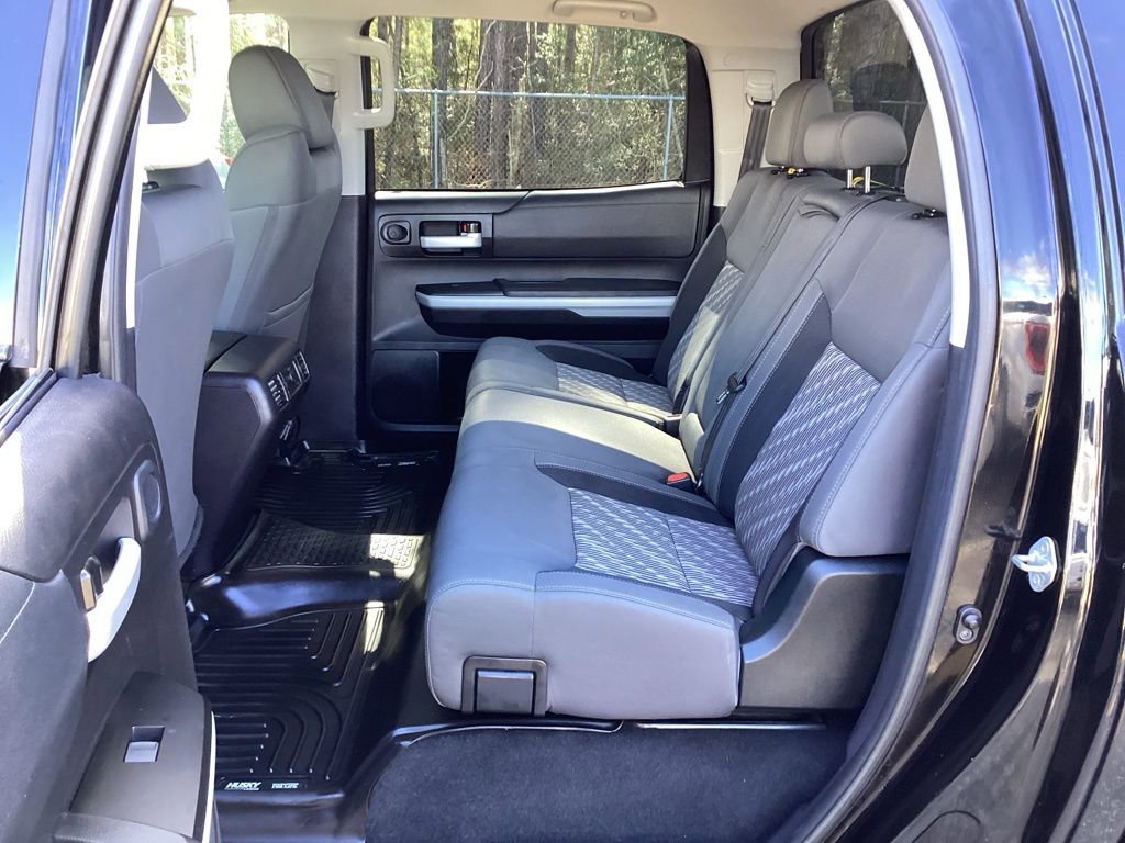 Used 2021 Toyota Tundra SR5 w/ SR5 Upgrade Package AWD/4WD image 38
