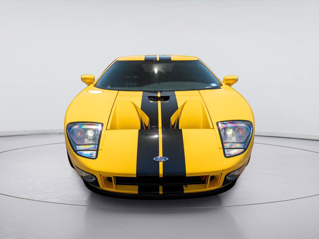 Used 2006 Ford GT RWD image 13
