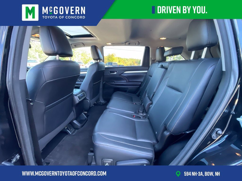 Used 2016 Toyota Highlander XLE AWD/4WD image 17
