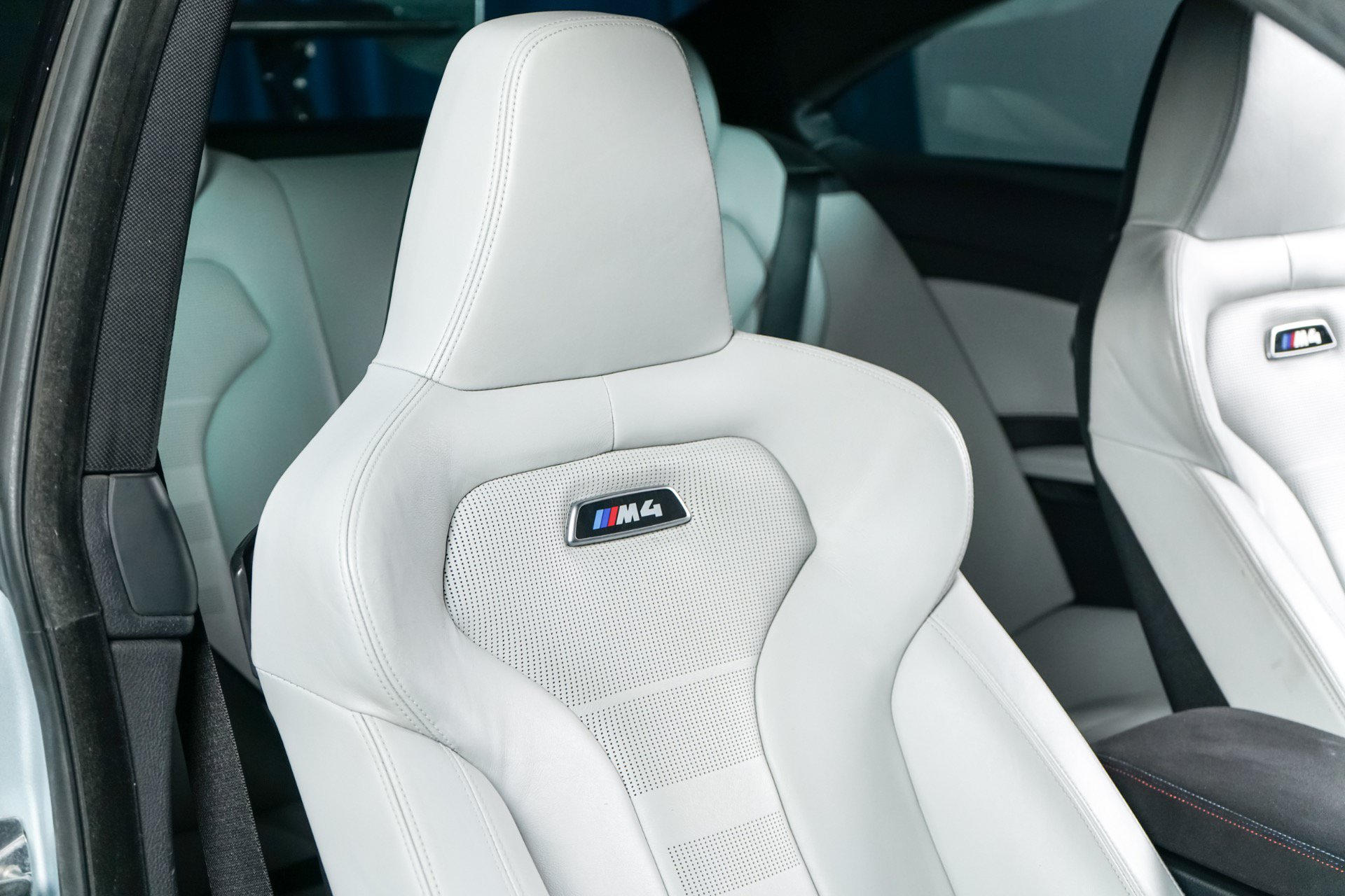 Used 2015 BMW M4 Coupe RWD image 28