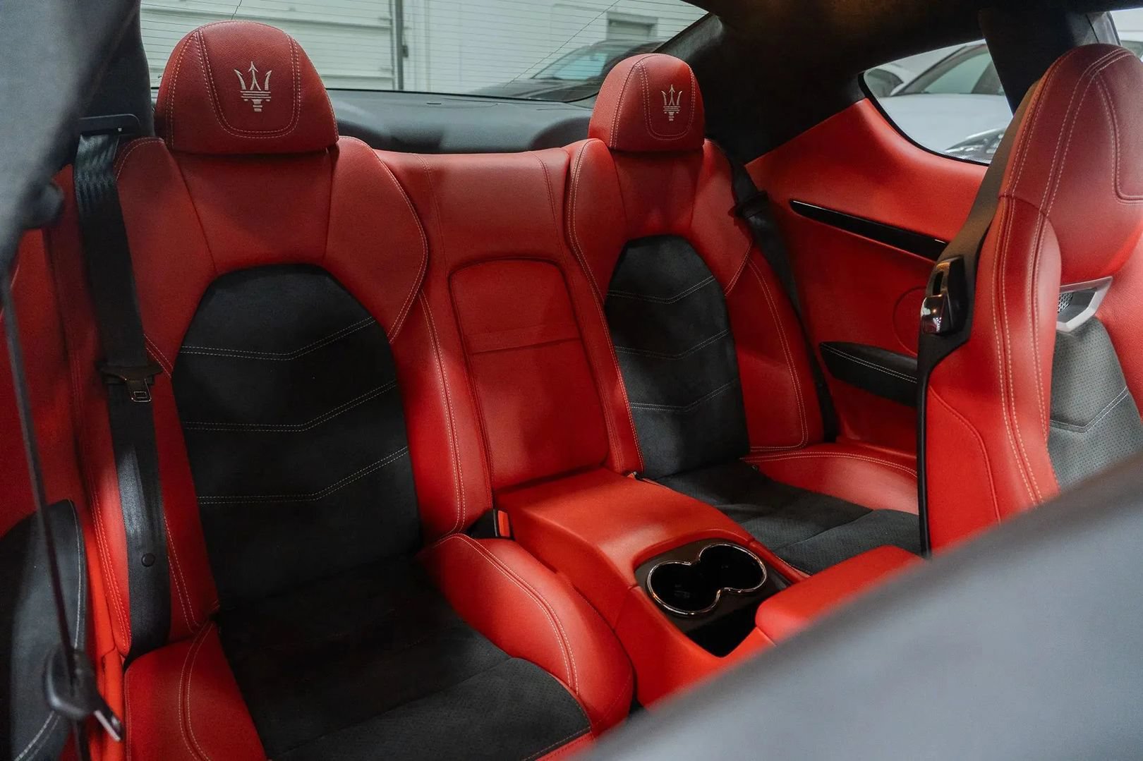 Used 2017 Maserati GranTurismo Sport RWD image 23