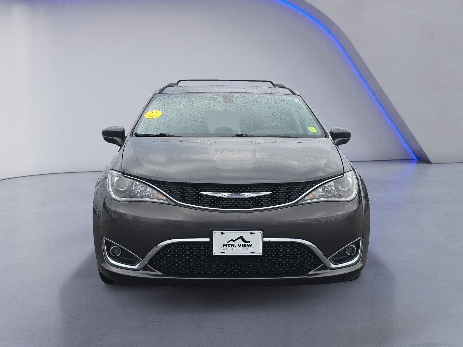 Used 2017 Chrysler Pacifica Touring-L image 12