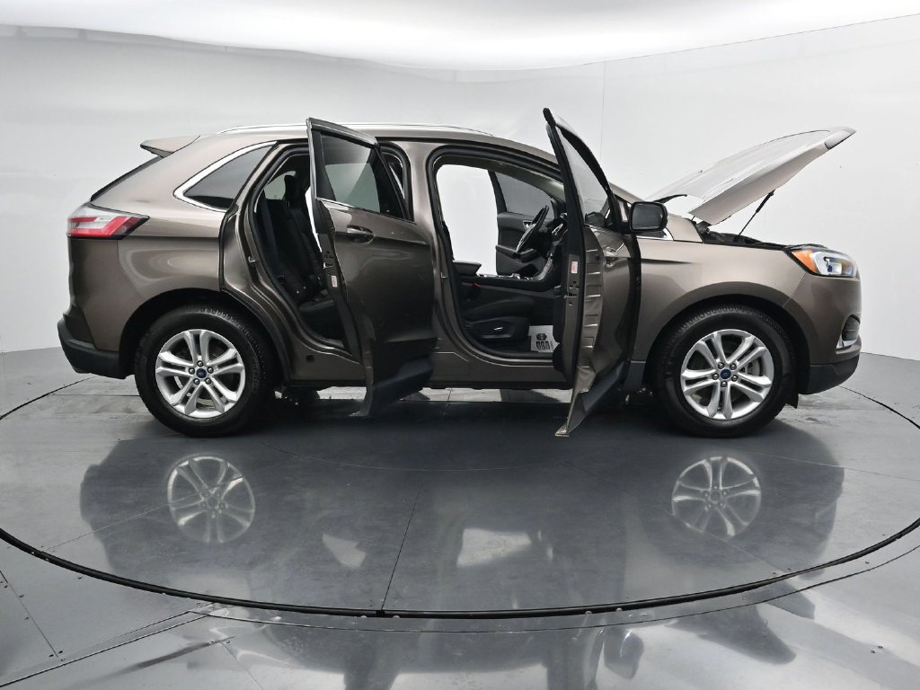 Used 2019 Ford Edge SEL AWD/4WD image 41