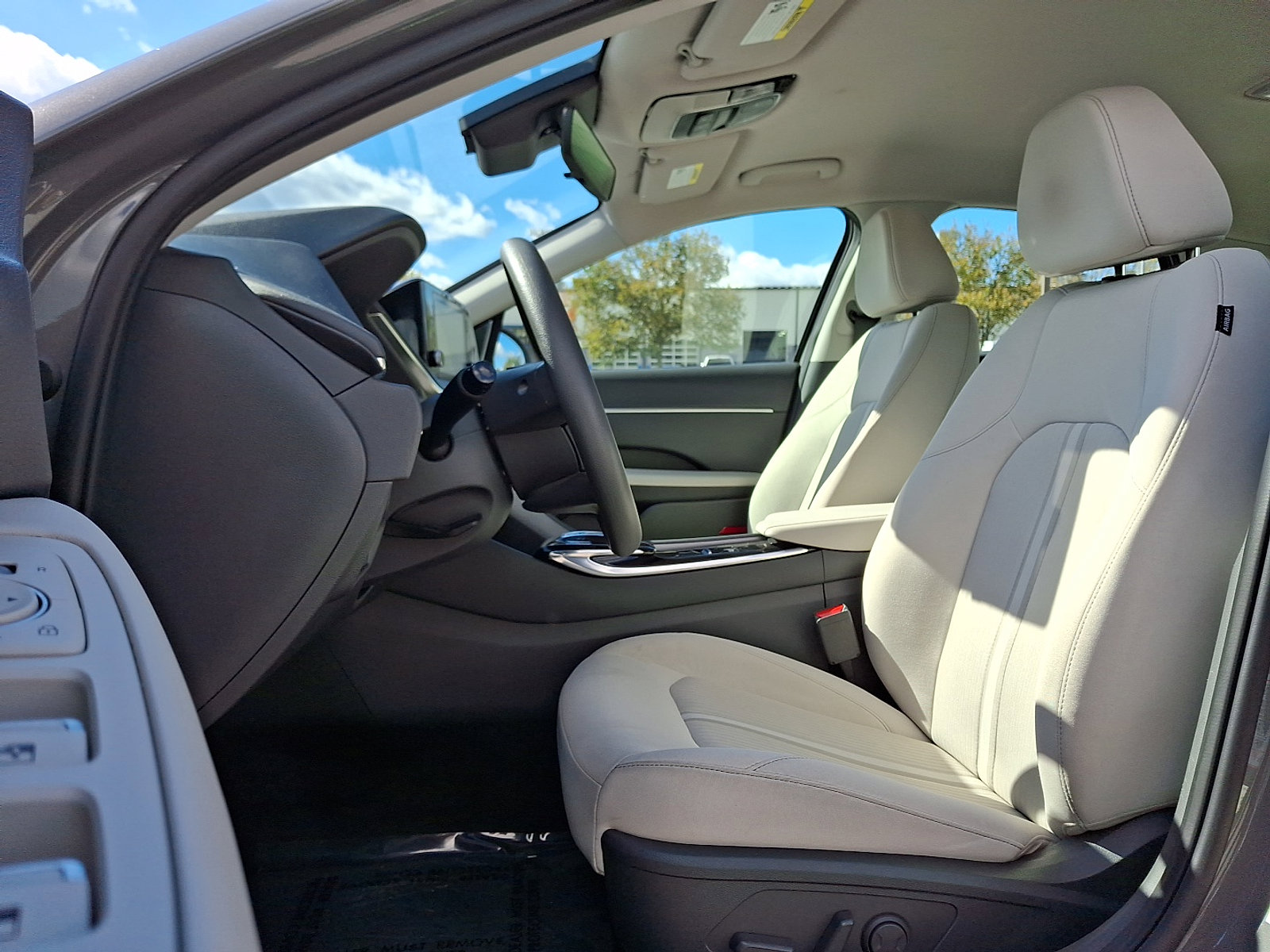 Used 2021 Hyundai Sonata SEL image 12