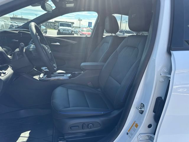 New 2026 Buick Envista Sport Touring w/ Convenience I Package FWD image 17