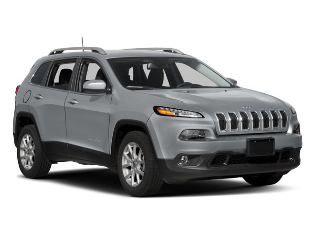 Used 2018 Jeep Cherokee Latitude Plus w/ Comfort/Convenience Group AWD/4WD image 9