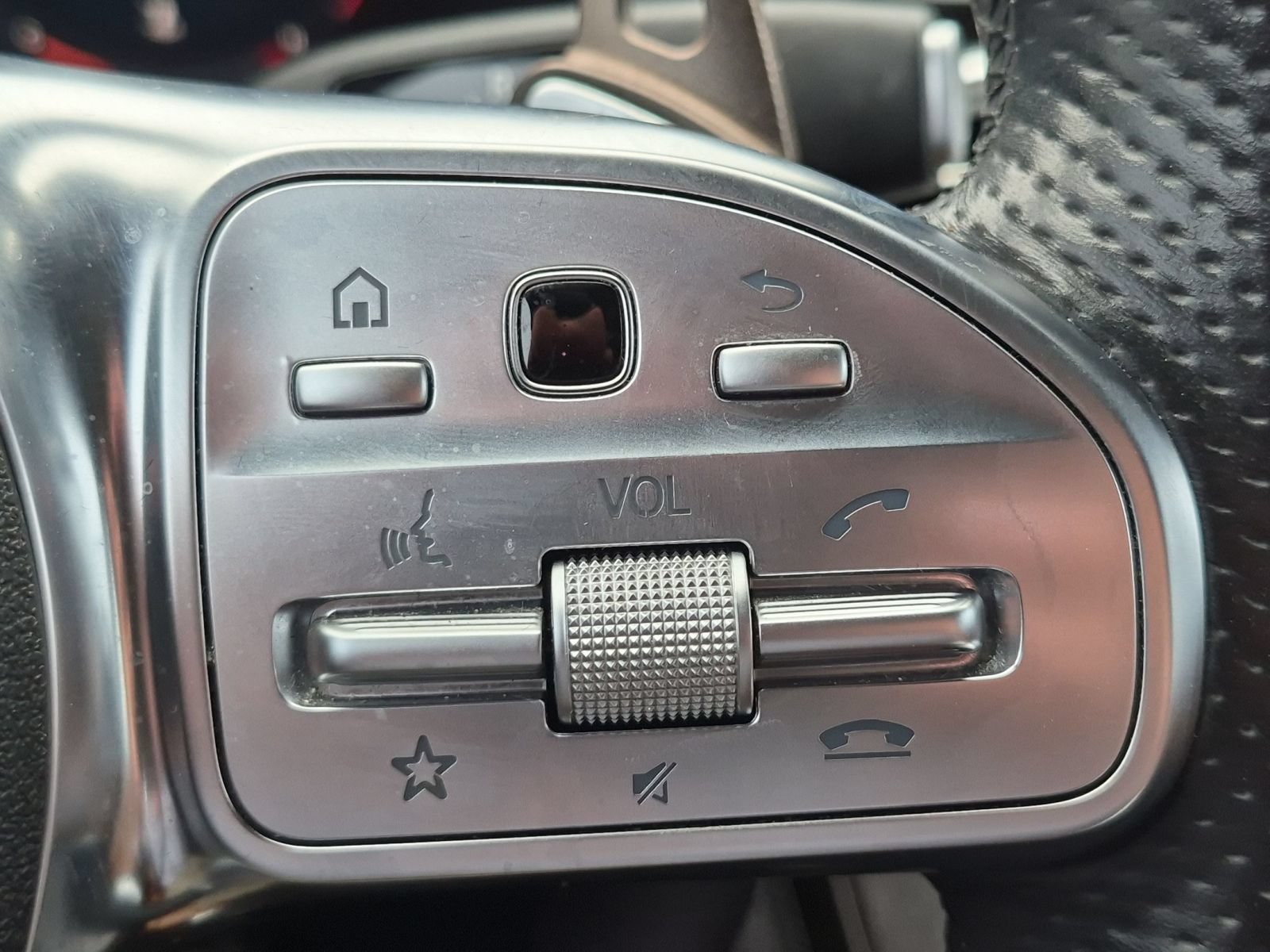 Used 2021 Mercedes-Benz C 300 4MATIC Sedan image 20