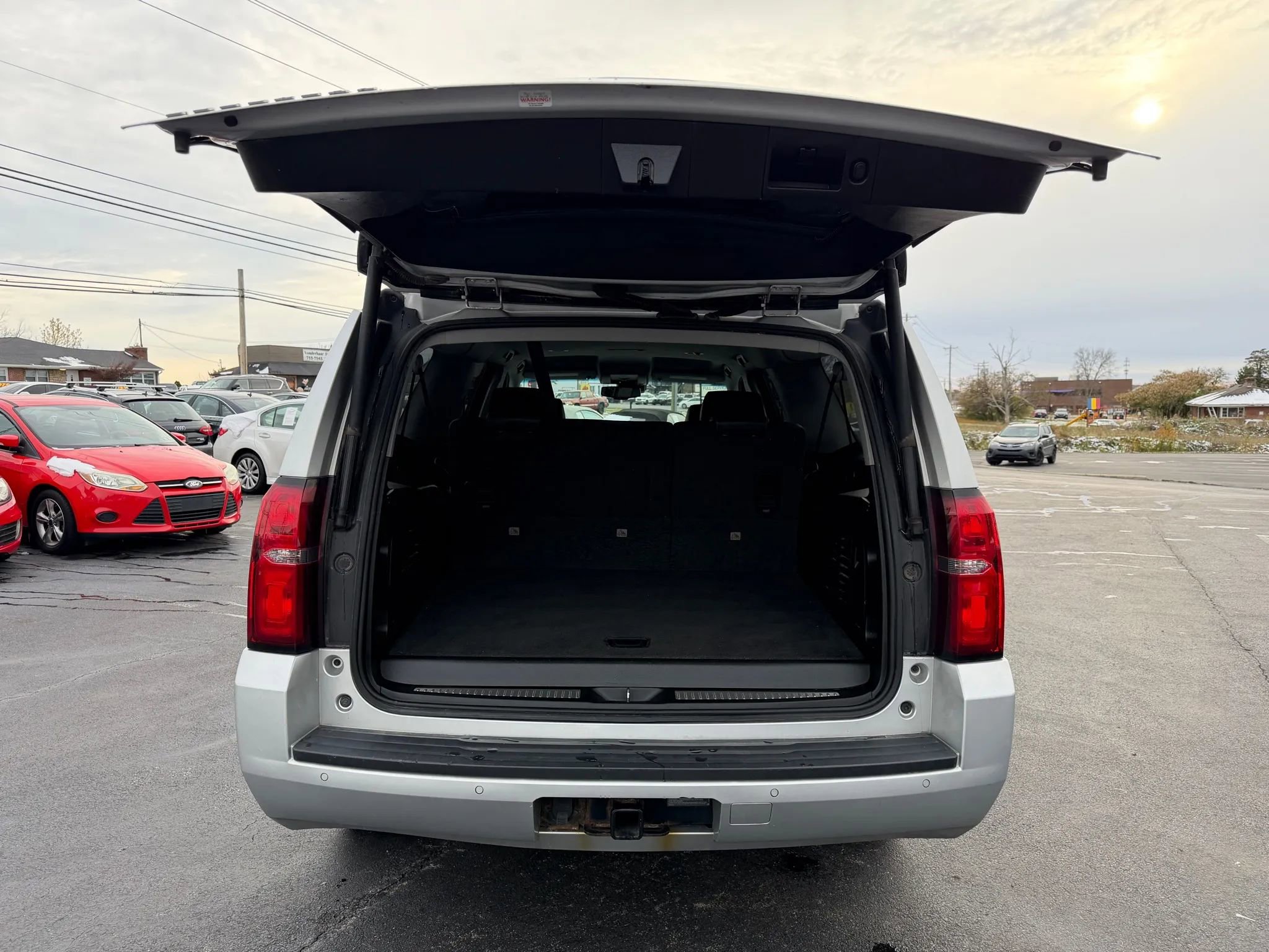 Used 2019 Chevrolet Suburban LT AWD/4WD image 41