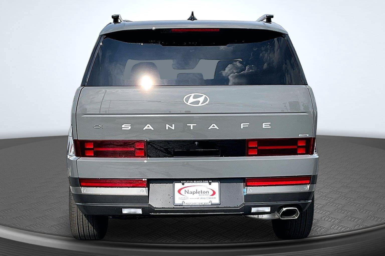 Used 2026 Hyundai Santa Fe Limited AWD/4WD image 4