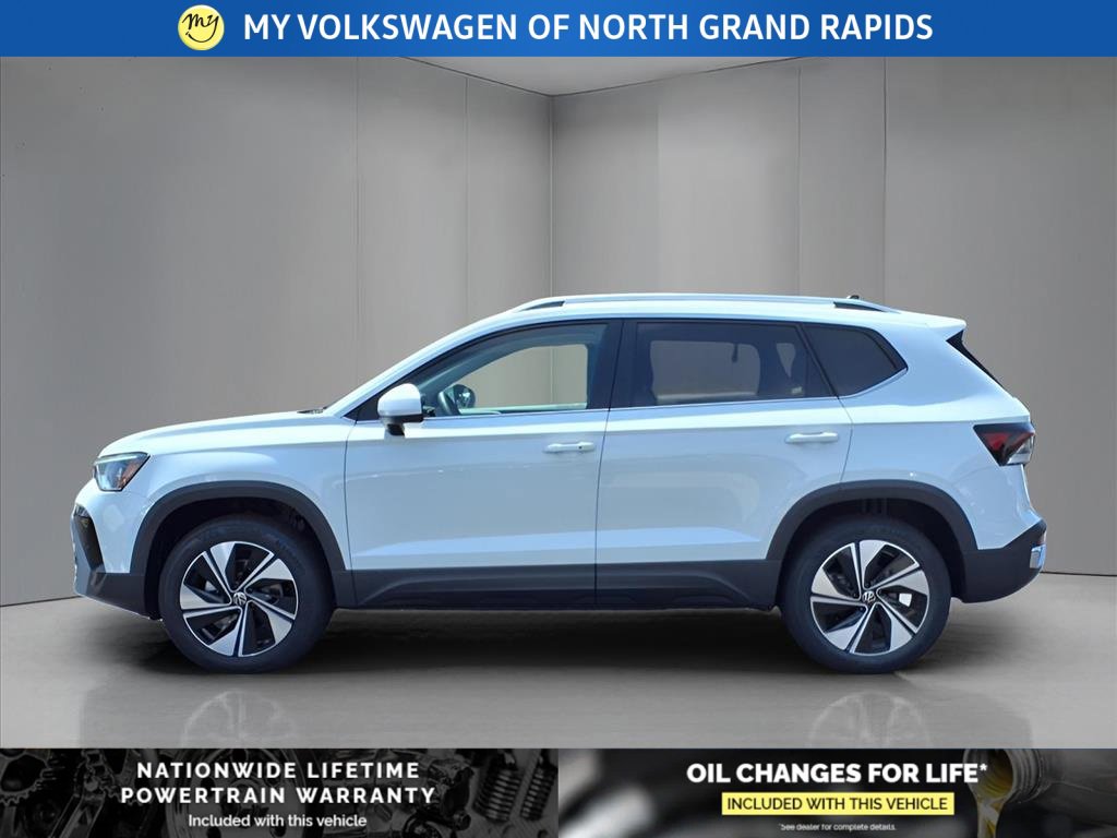 New 2025 Volkswagen Taos SE image 5