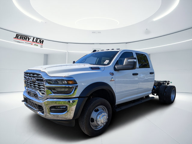 New 2026 RAM 4500 Tradesman w/ Chrome Appearance Group AWD/4WD image 7
