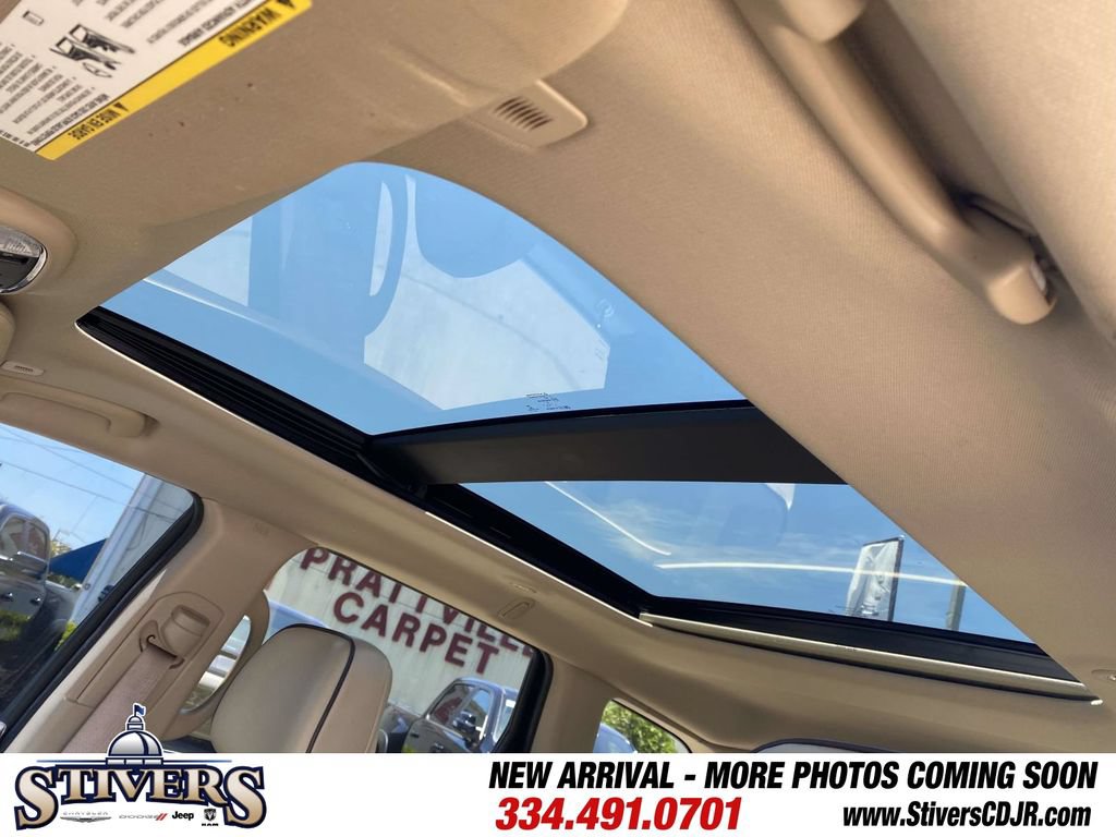 Used 2017 Jeep Grand Cherokee Overland w/ Jeep Active Safety Group AWD/4WD image 53