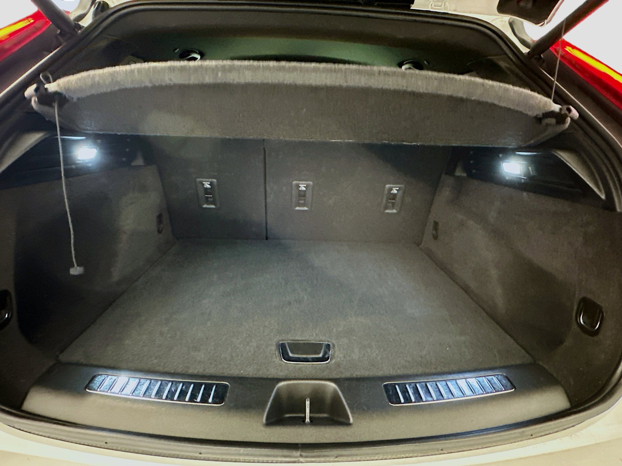 Used 2024 Cadillac XT4 Premium Luxury image 30