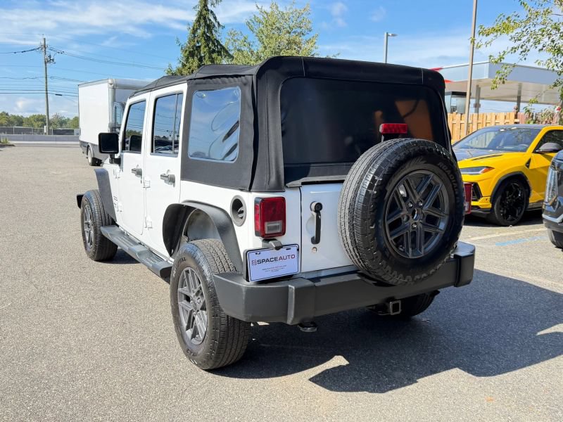 Used 2014 Jeep Wrangler Unlimited Sport w/ Quick Order Package 24S AWD/4WD image 8