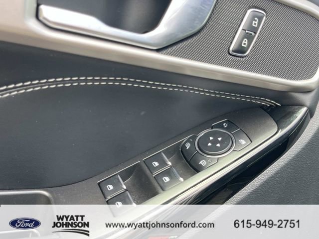 Used 2024 Ford Explorer ST image 29