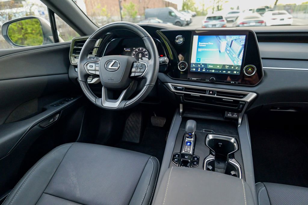 Used 2024 Lexus RX 350 Premium w/ Accessory Package (Z1) AWD/4WD image 39
