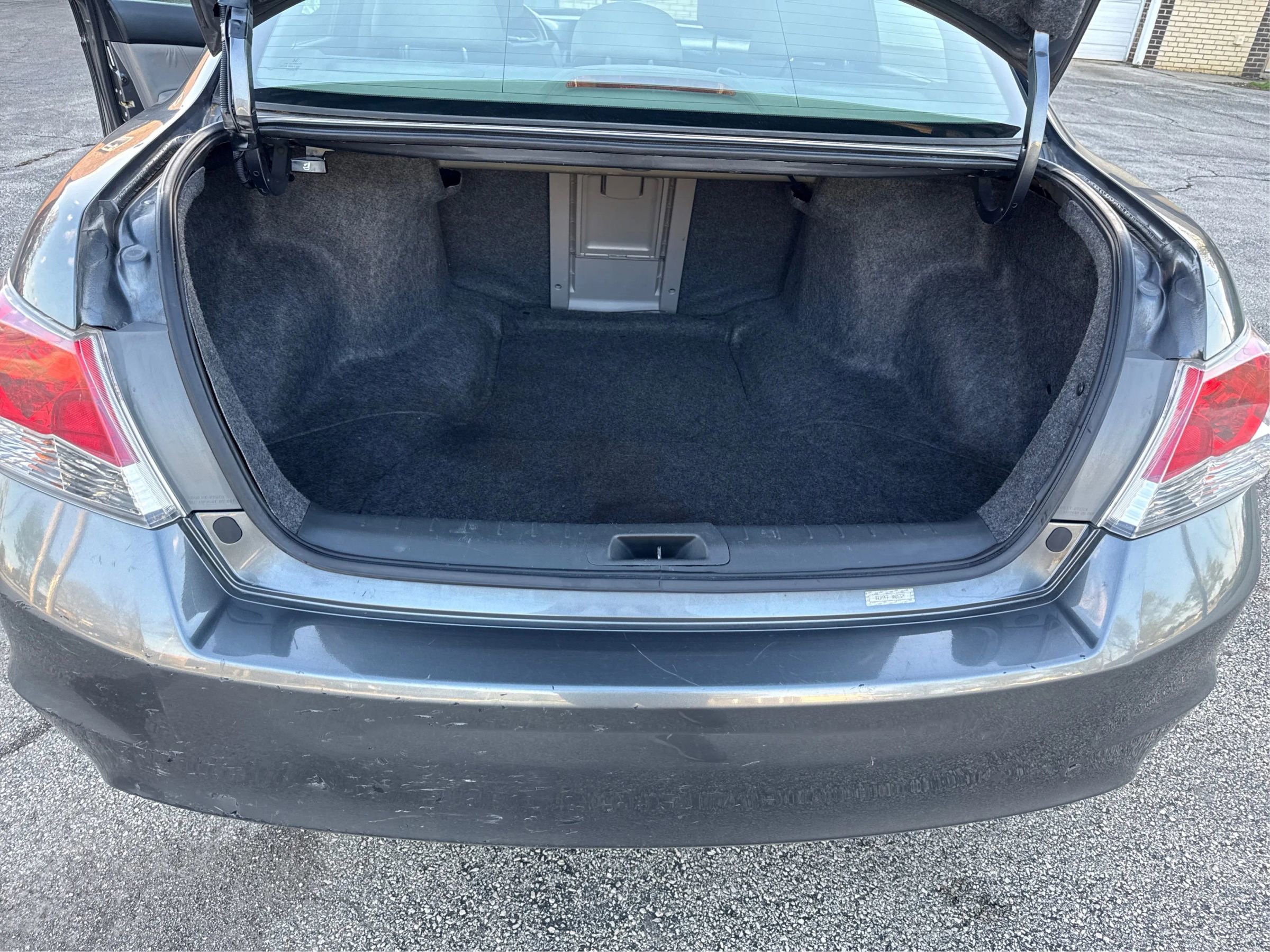 Used 2011 Honda Accord EX-L image 15