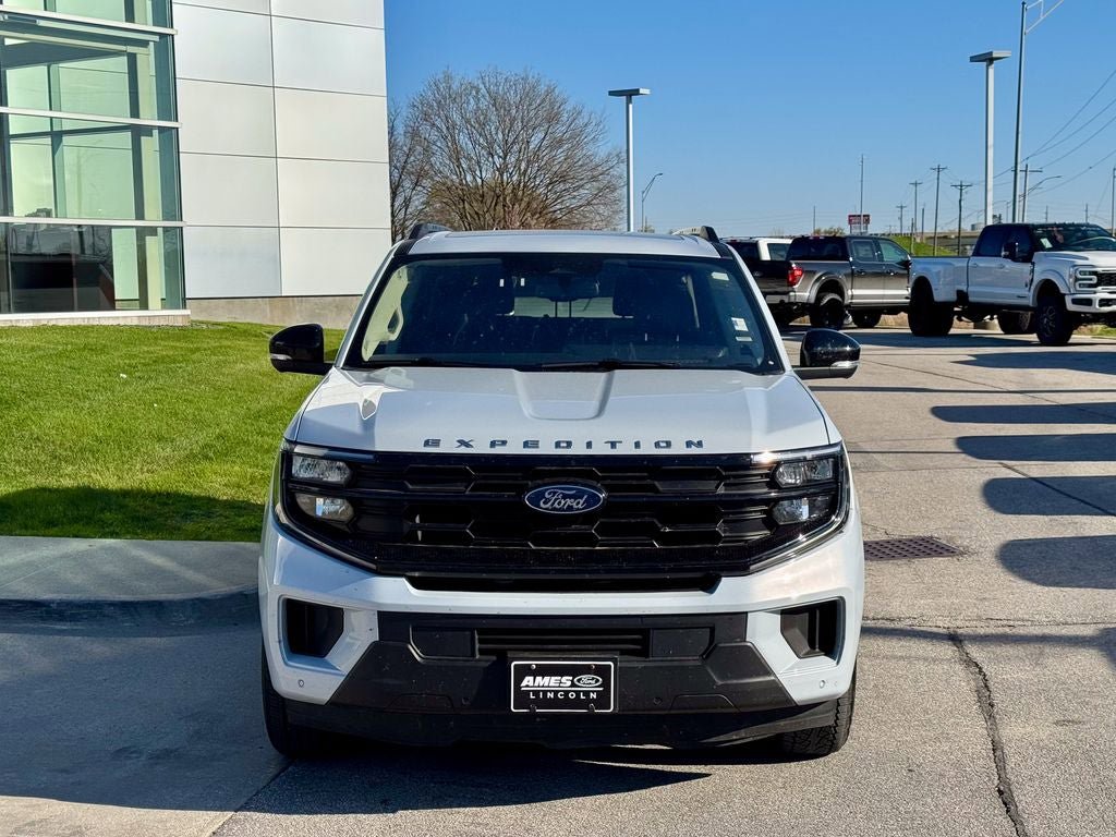 Certified 2025 Ford Expedition Max Active AWD/4WD image 8