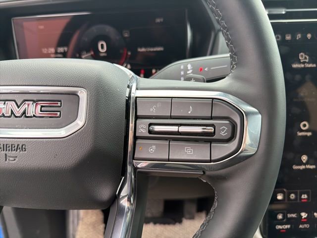 Used 2025 GMC Terrain Elevation w/ Elevation Premium Package image 24