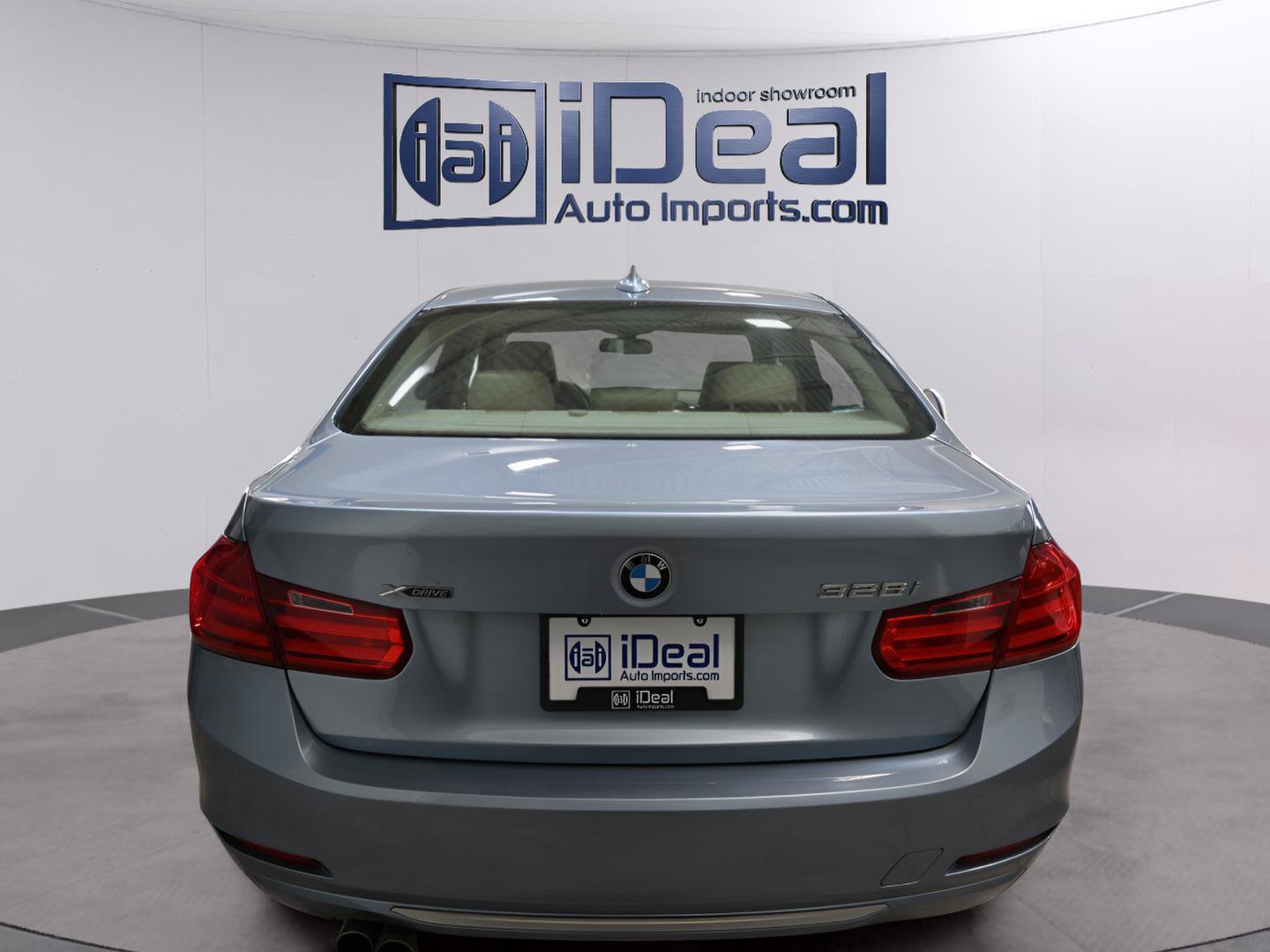 Used 2013 BMW 328i xDrive Sedan AWD/4WD image 4