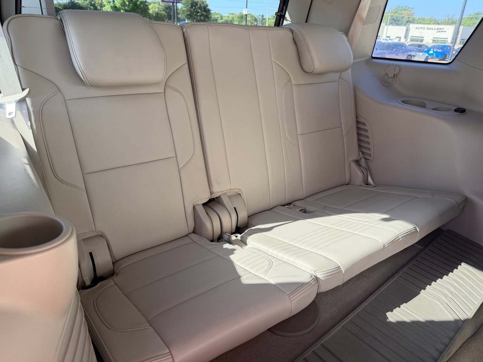 Used 2015 GMC Yukon Denali w/ Open Road Package AWD/4WD image 33