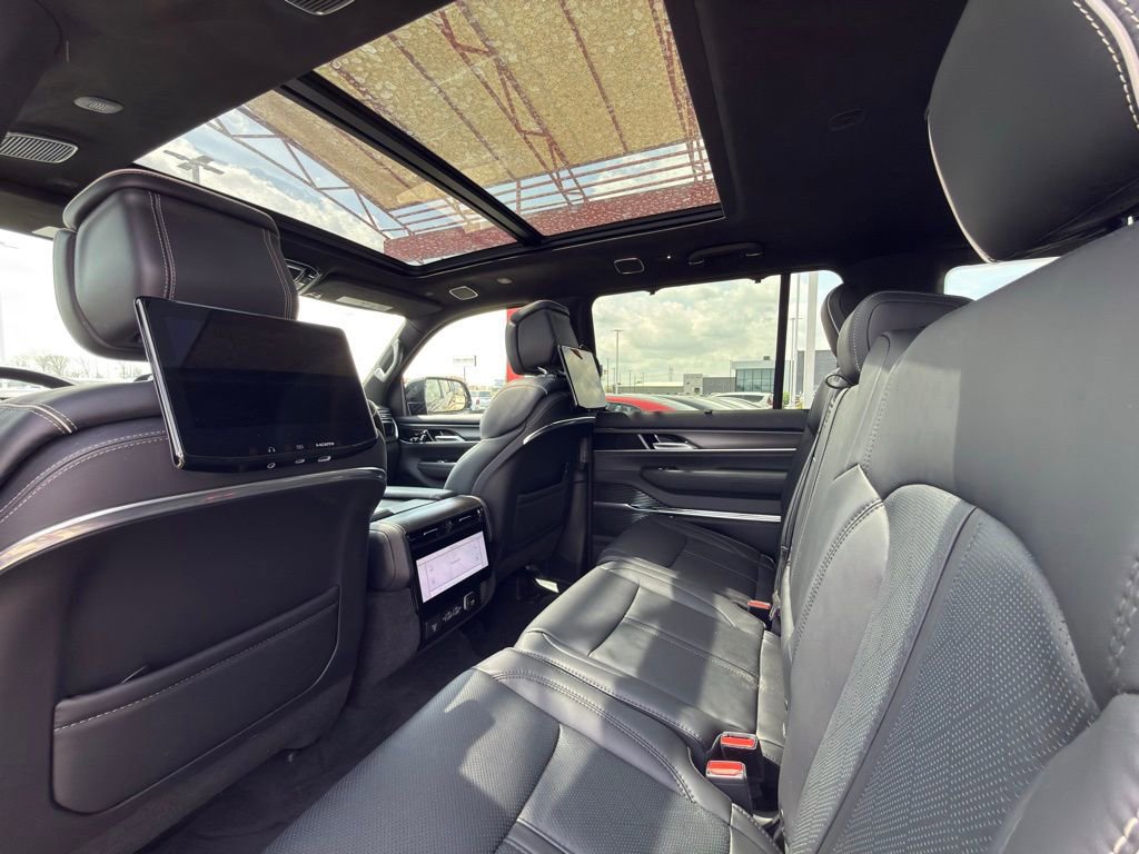 Used 2024 Jeep Grand Wagoneer Series II w/ Quick Order Packagew 28T image 30