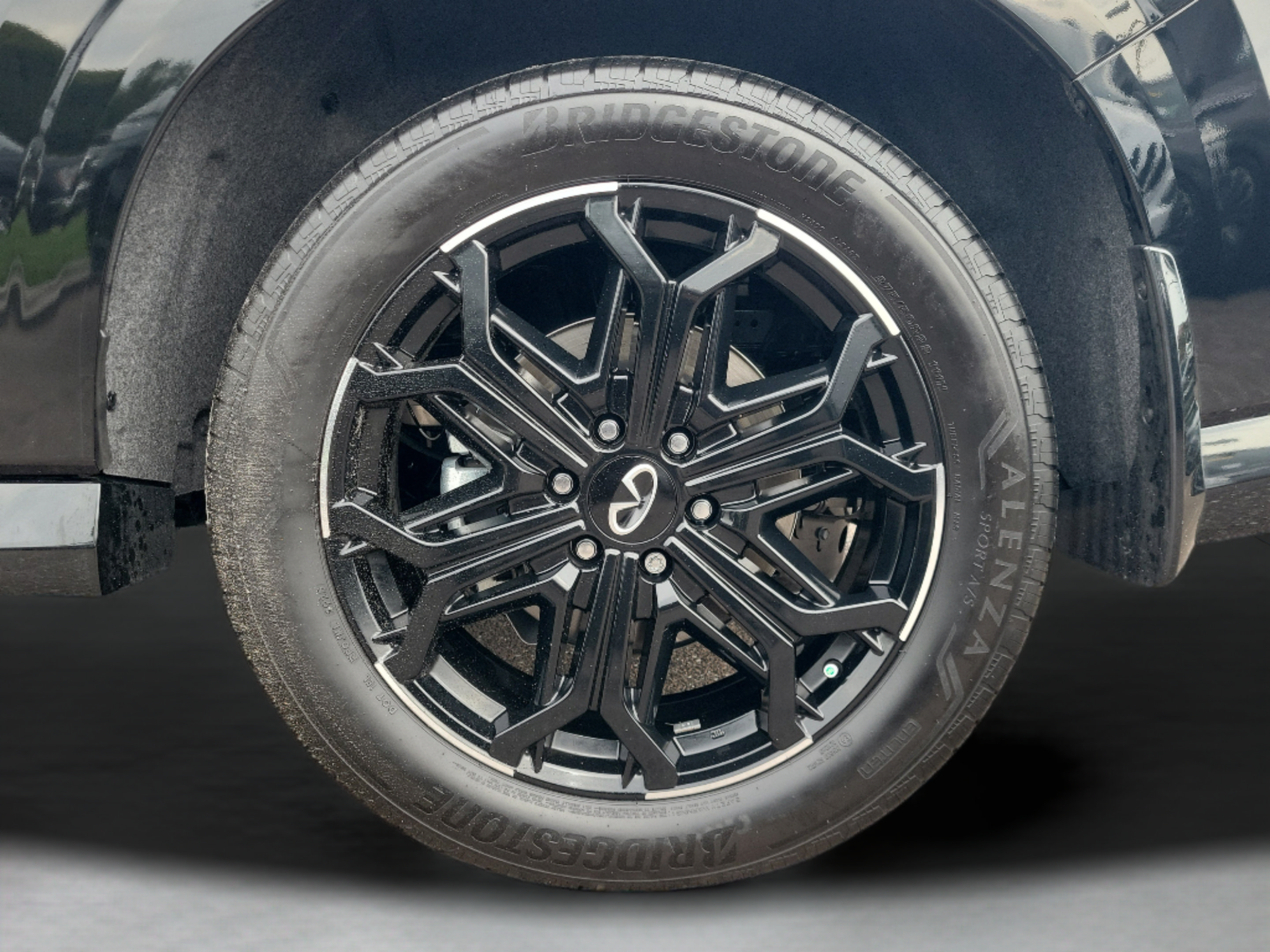 Certified 2026 INFINITI QX80 4WD w/ Sport Exterior Package image 52