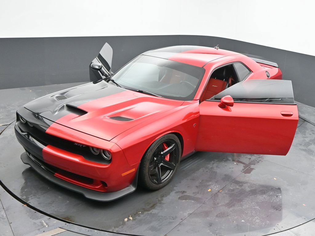 Used 2016 Dodge Challenger SRT Hellcat image 81