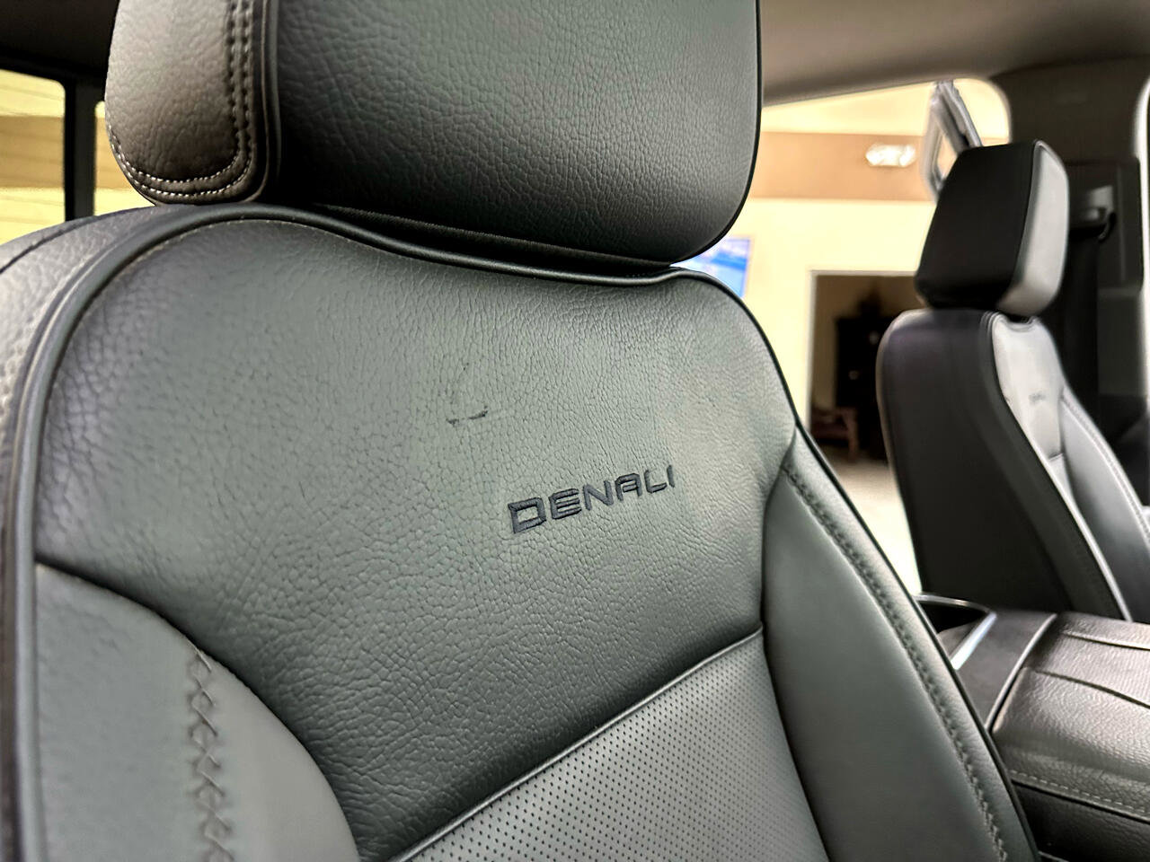 Used 2024 GMC Sierra 2500 Denali w/ Denali Reserve Package image 52