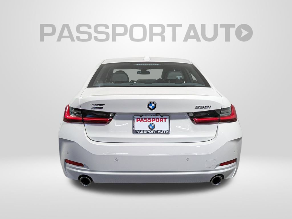 Used 2025 BMW 330i xDrive Sedan w/ Convenience Package image 6
