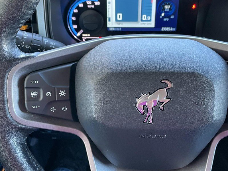 Used 2023 Ford Bronco Badlands image 28