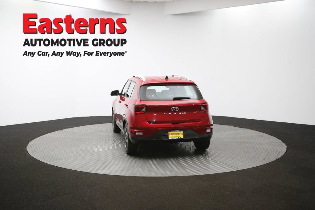 Used 2022 Hyundai Venue SEL image 65