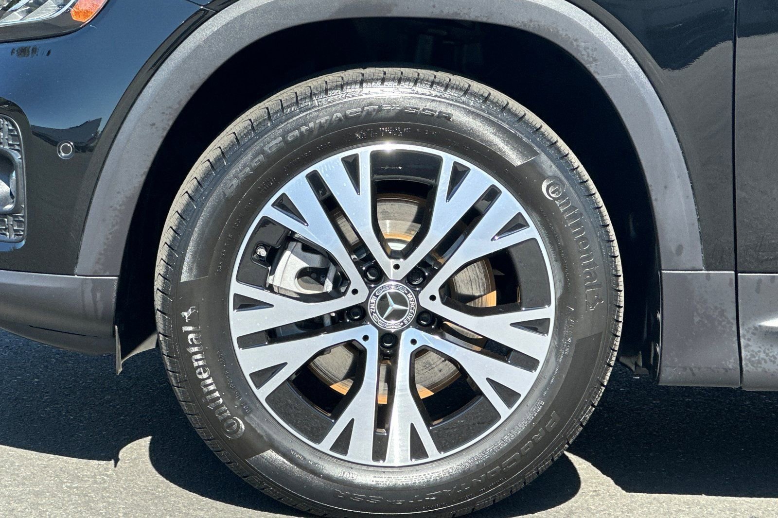 Certified 2024 Mercedes-Benz GLB 250 image 26