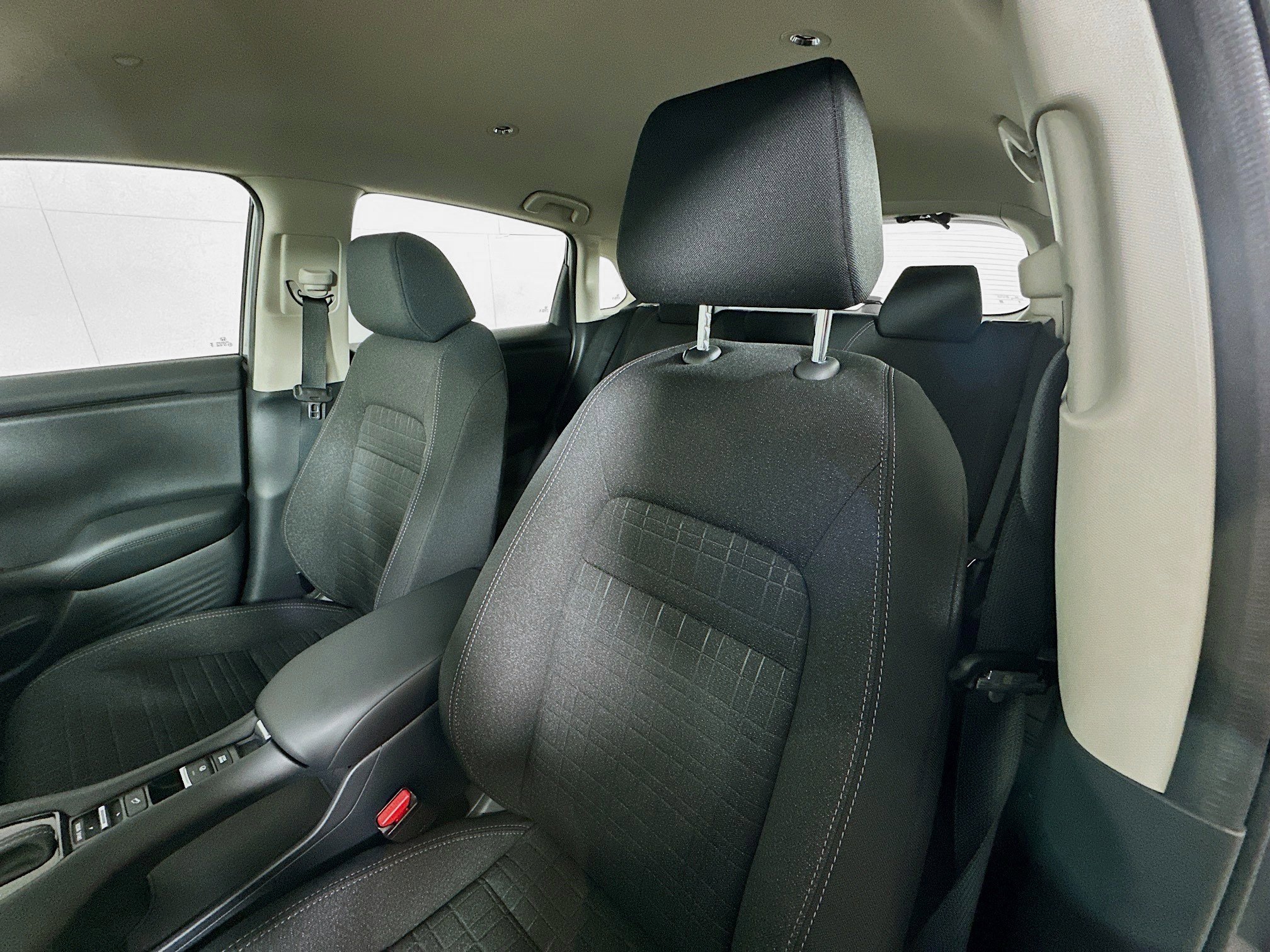 Certified 2025 Honda HR-V LX image 20
