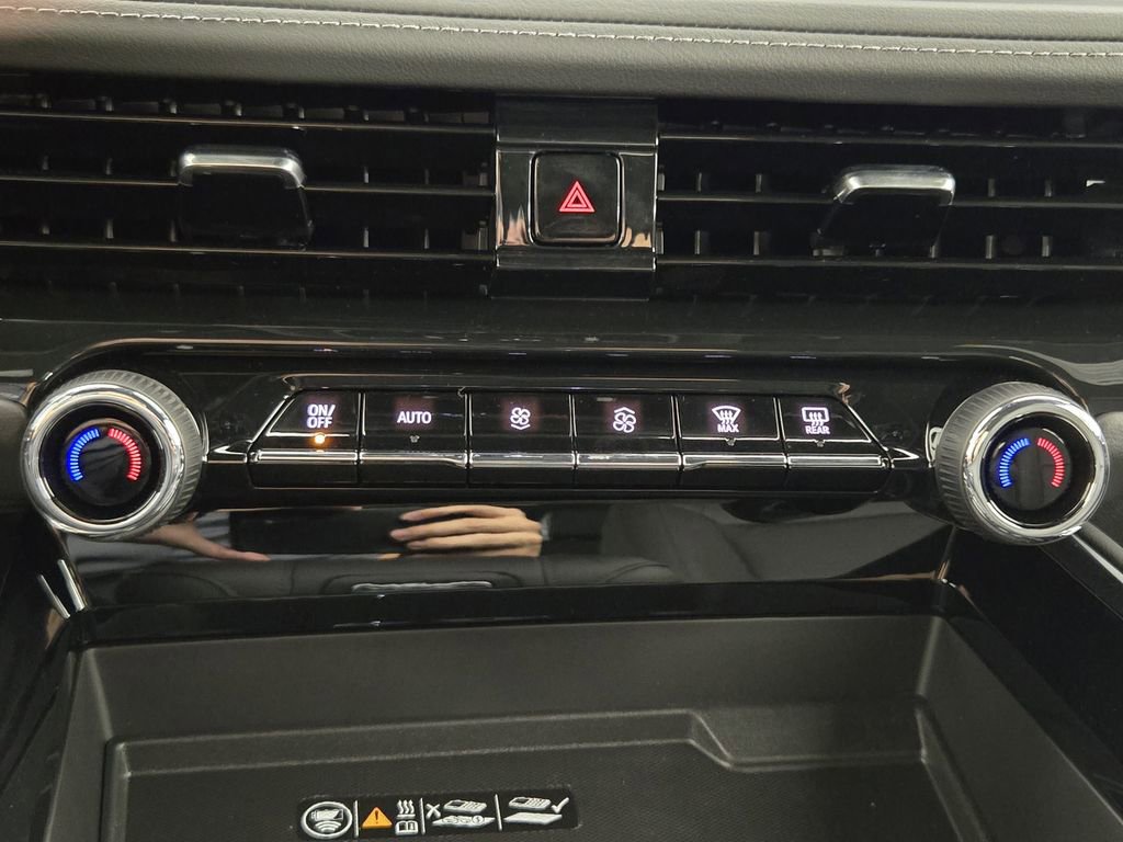 New 2026 Chevrolet Suburban LT w/ Comfort Package RWD image 19