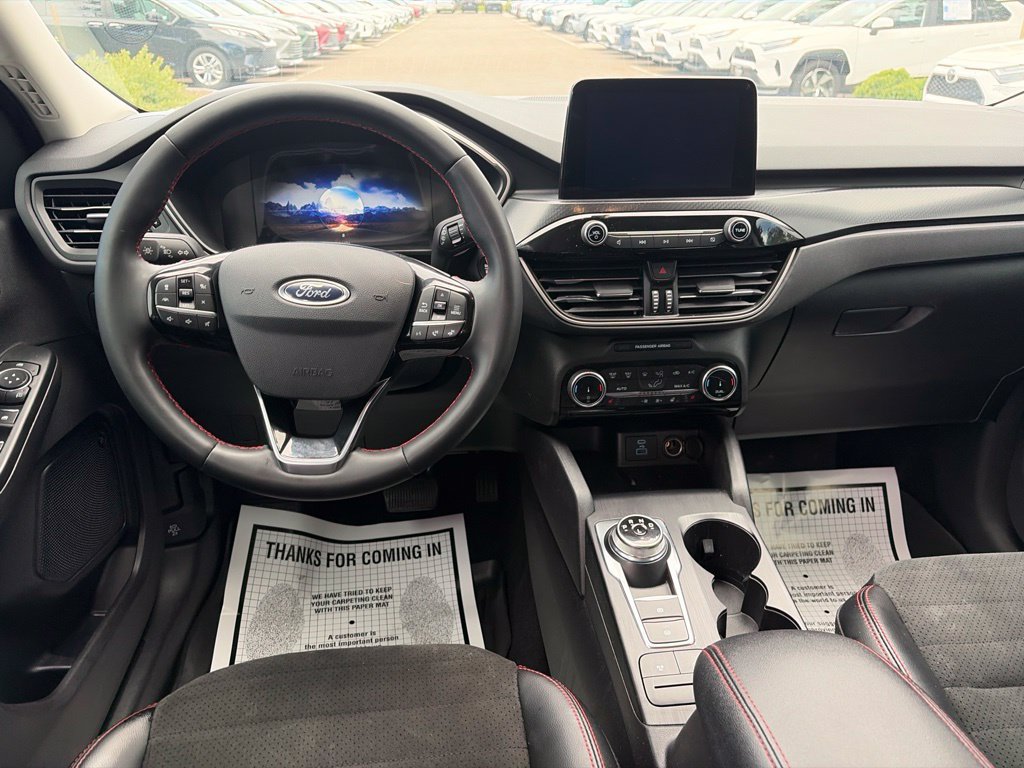 Used 2022 Ford Escape SEL w/ SEL Stealth AWD Package image 22