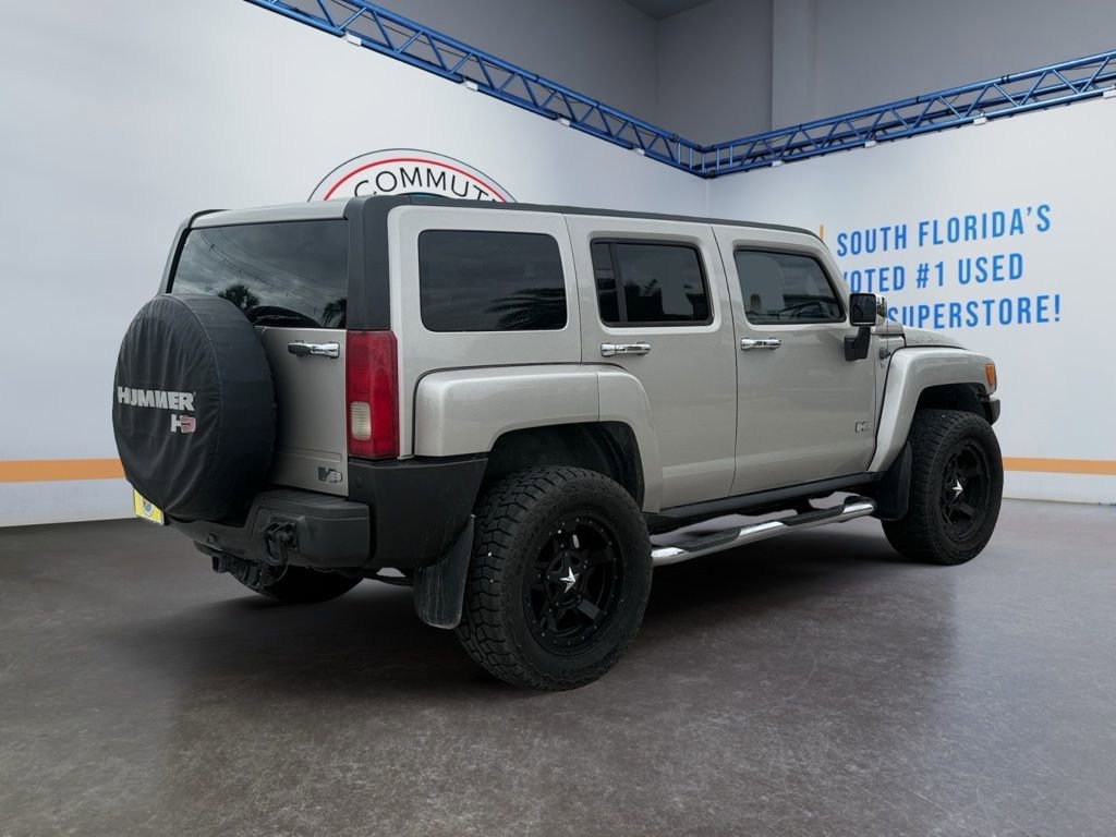 Used 2009 HUMMER H3 Luxury image 5