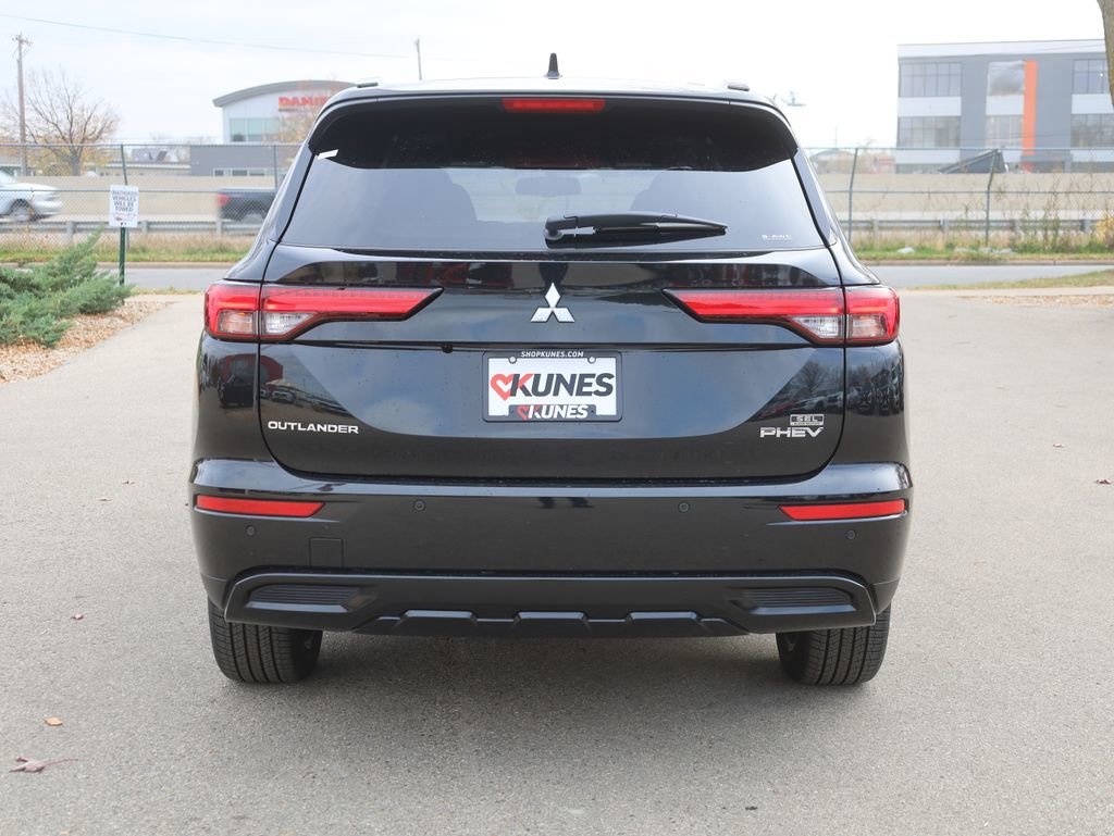 New 2025 Mitsubishi Outlander SEL Black Edition image 8